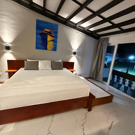 Hotel Tesoro Beach San Luis La Herradura Exteriör bild
