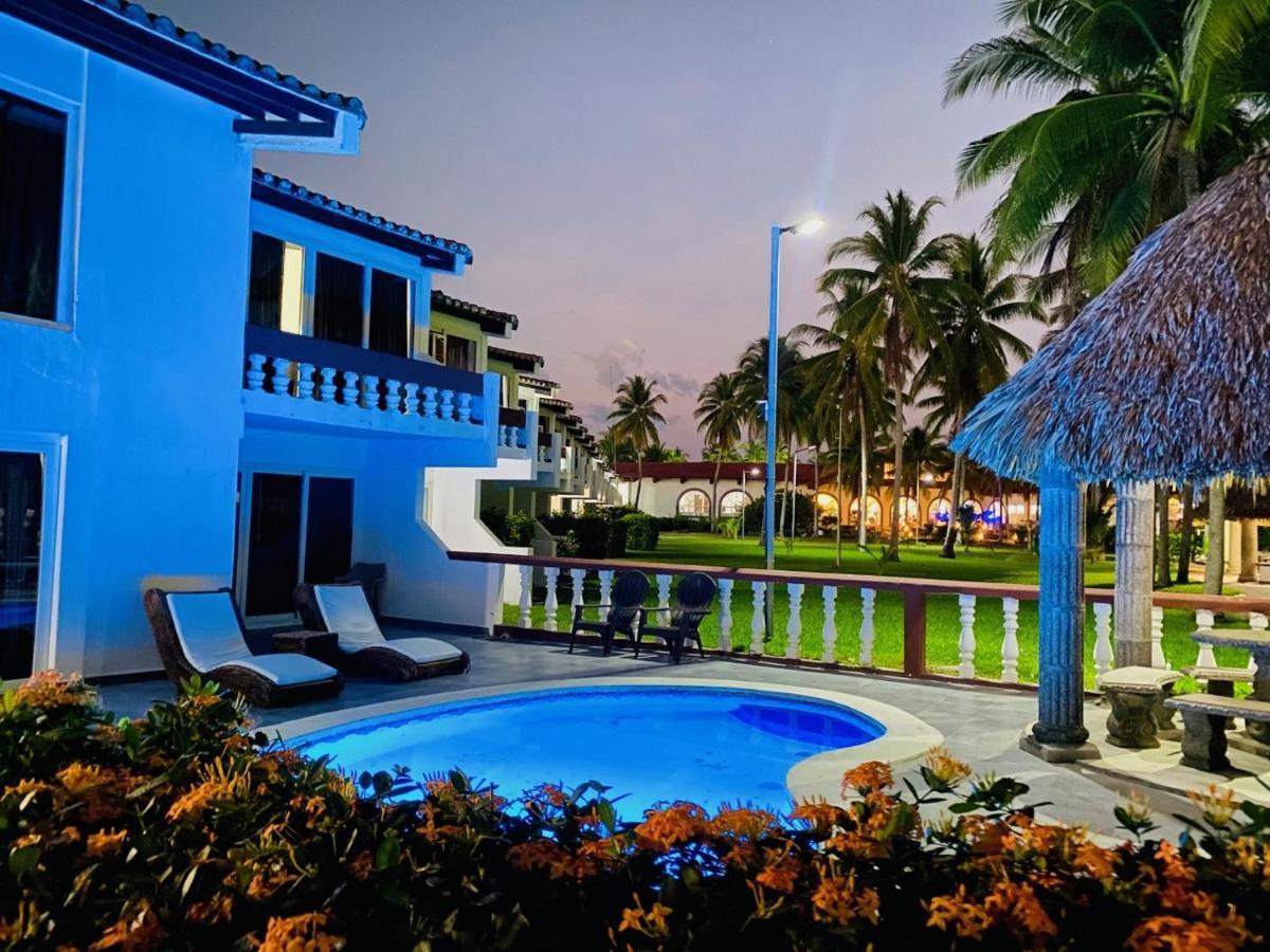 Hotel Tesoro Beach San Luis La Herradura Exteriör bild