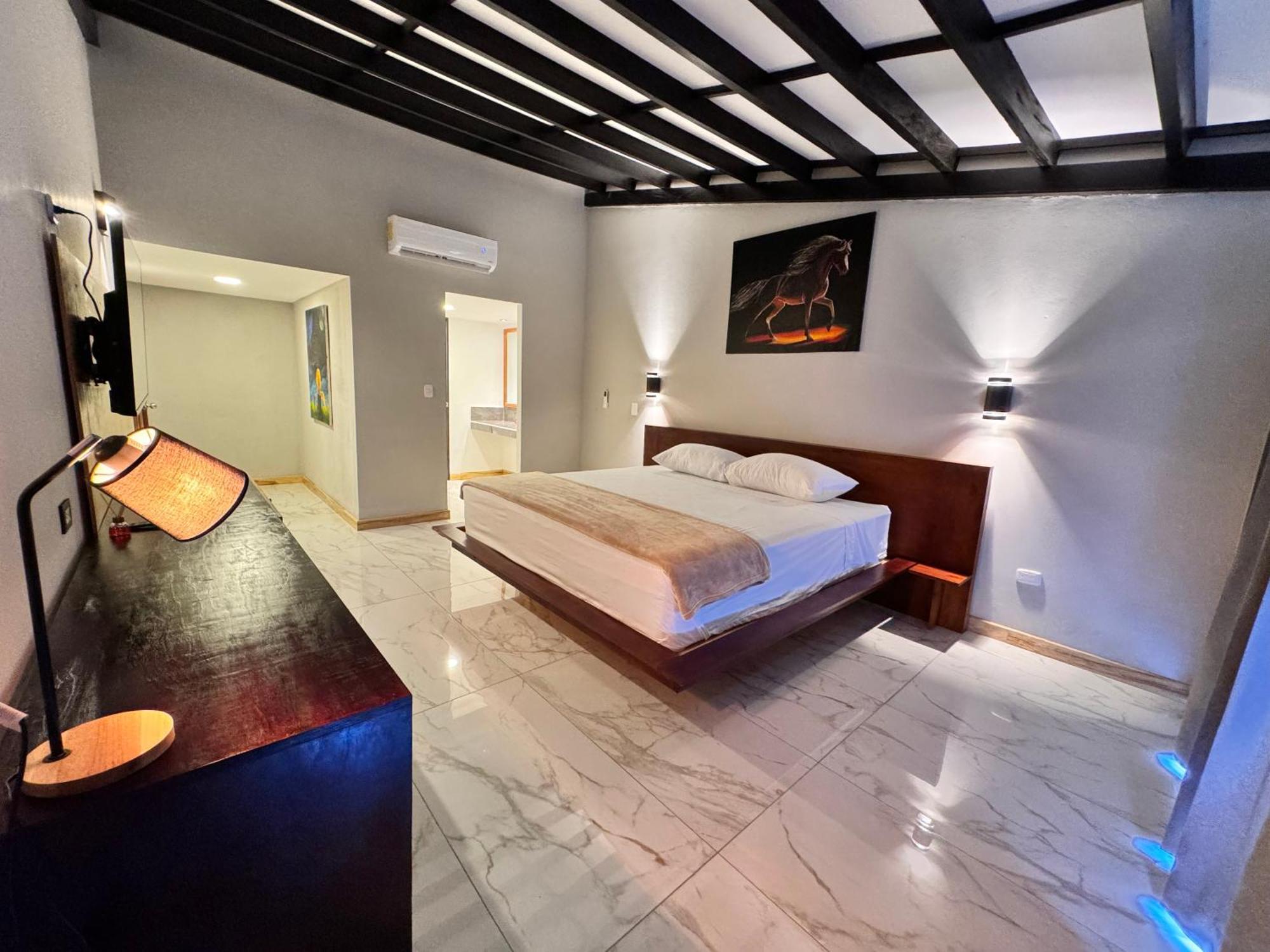Hotel Tesoro Beach San Luis La Herradura Exteriör bild