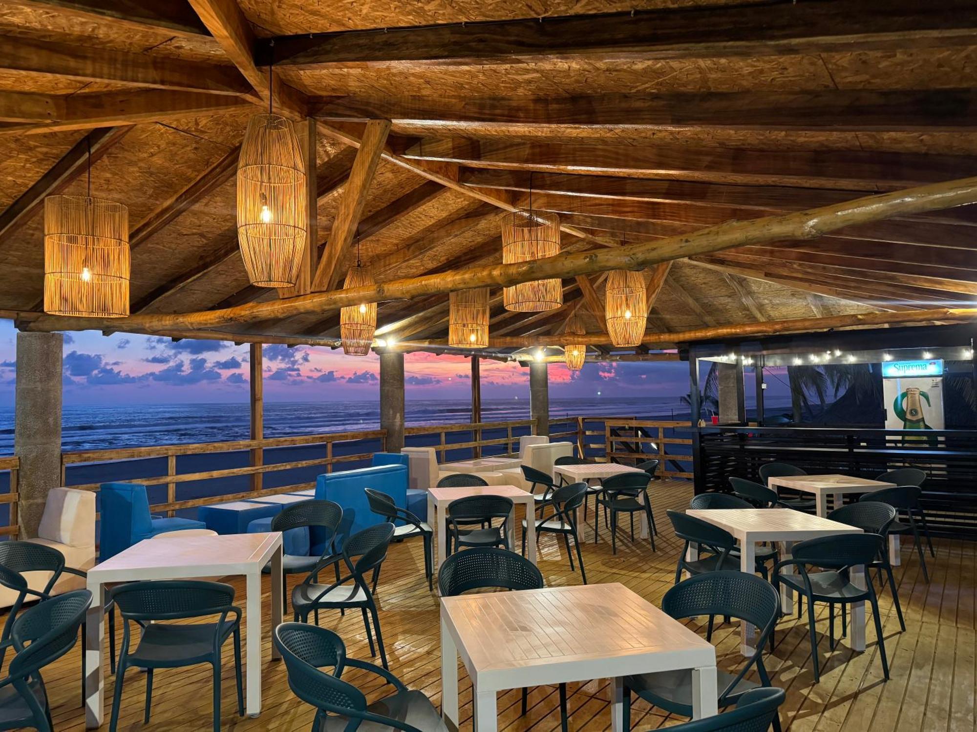 Hotel Tesoro Beach San Luis La Herradura Exteriör bild