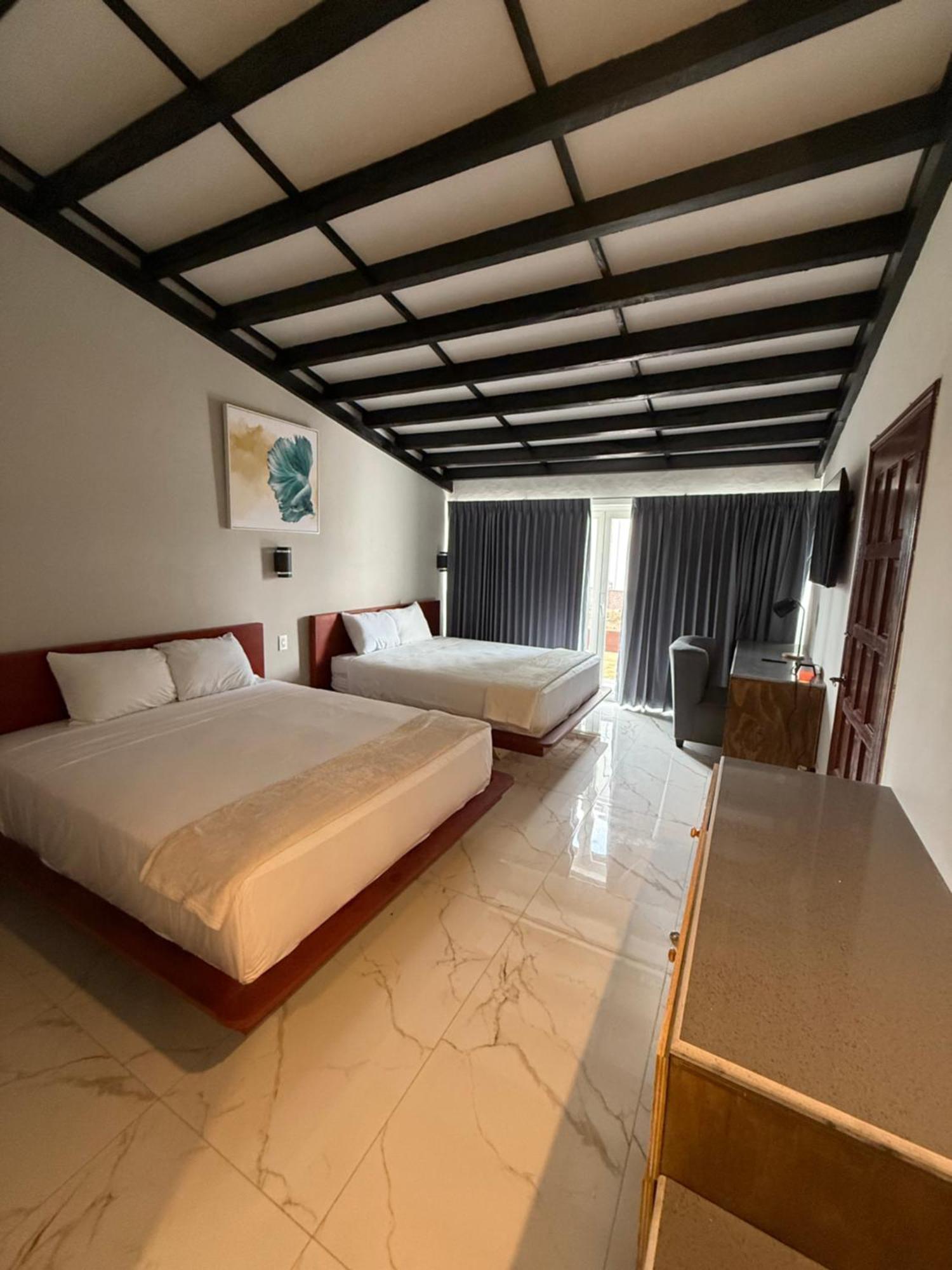Hotel Tesoro Beach San Luis La Herradura Exteriör bild