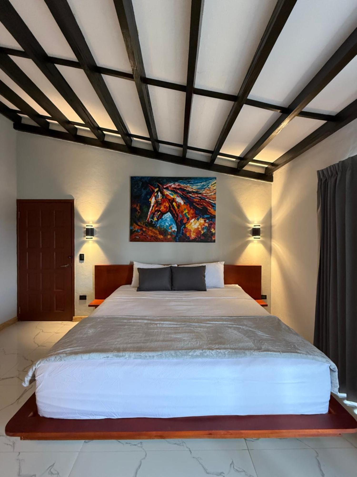Hotel Tesoro Beach San Luis La Herradura Exteriör bild
